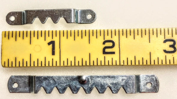 Steel Saw Tooth Hangers with nails
